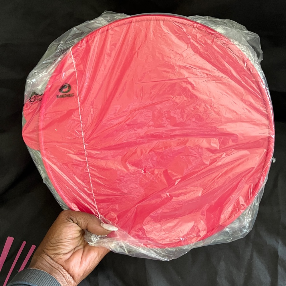 Tupperware round container